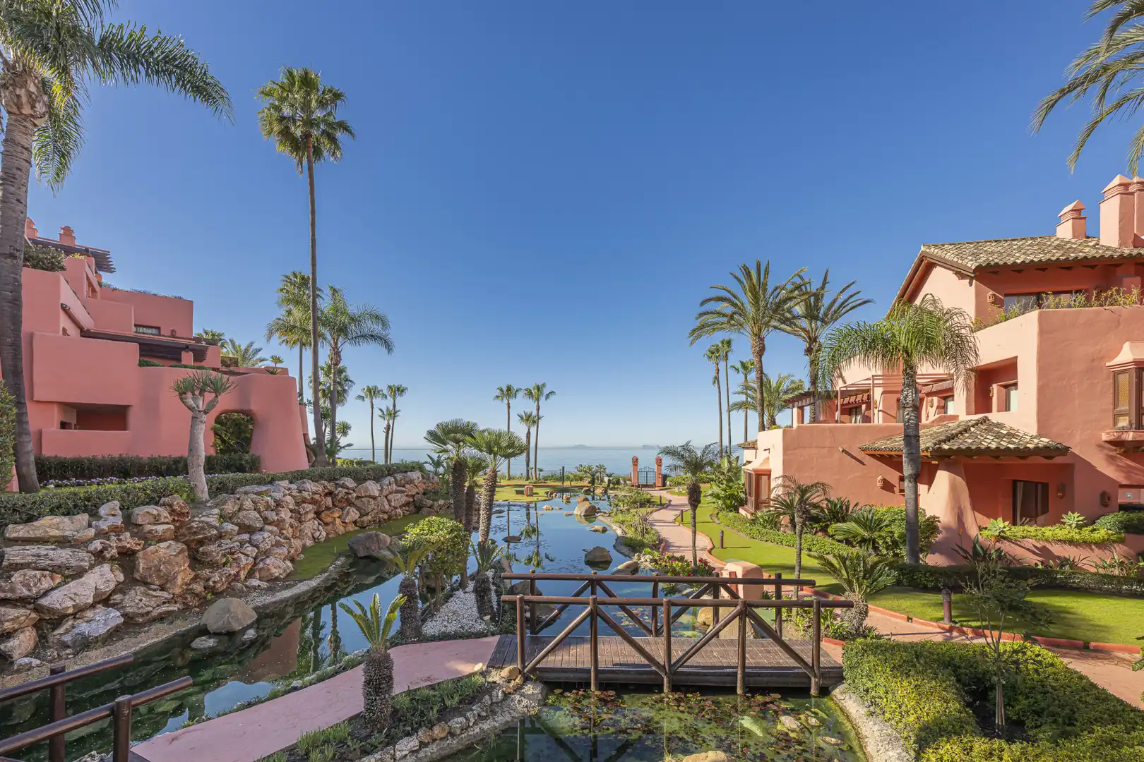 Garden of Apartments for sale in Estepona  with Air Conditioner, Terrace and Swimming Pool