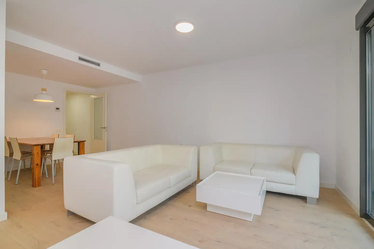 Living room of Flat for sale in Sant Boi de Llobregat  with Air Conditioner, Heating and Balcony