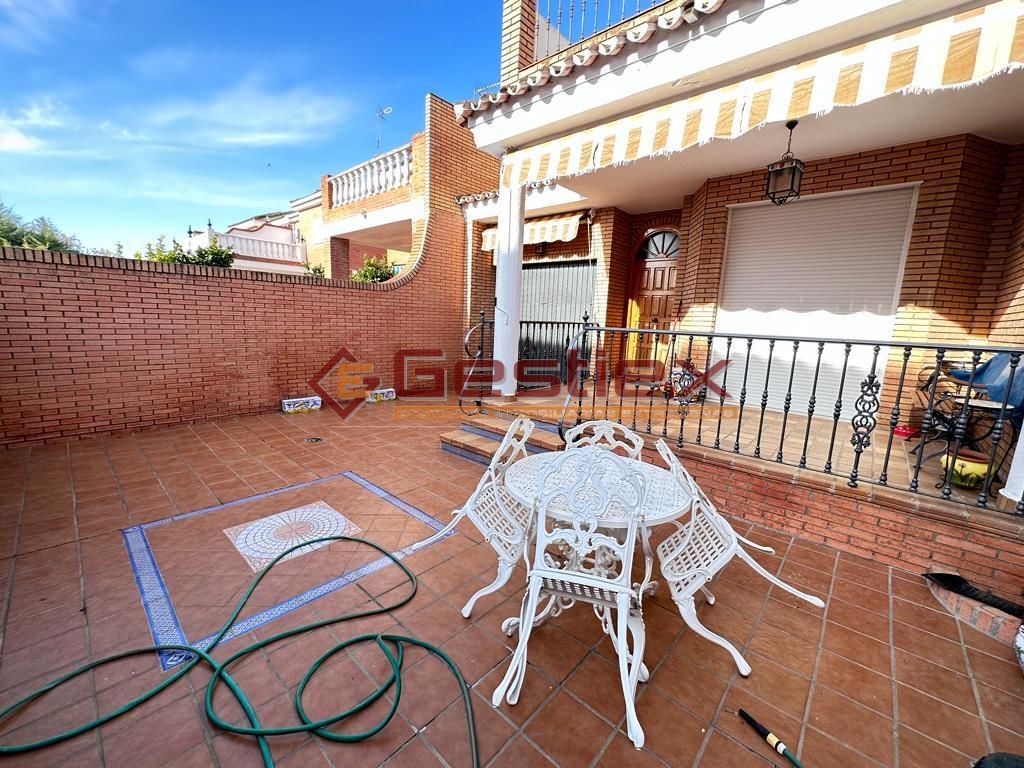 Terrassa de Casa o xalet en venda en Almendralejo amb Terrassa i Moblat