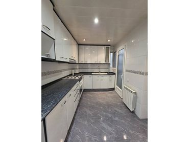 Piso con balcón en venta en Calle Pau Casals