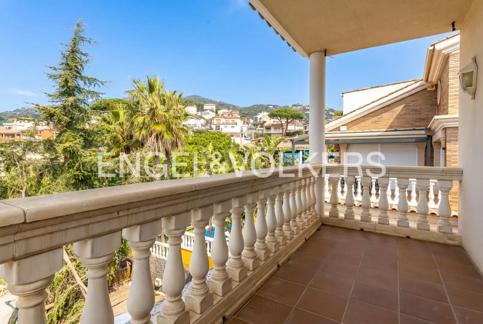 Vista exterior de Casa o xalet de lloguer en Premià de Dalt amb Aire condicionat, Calefacció i Jardí privat