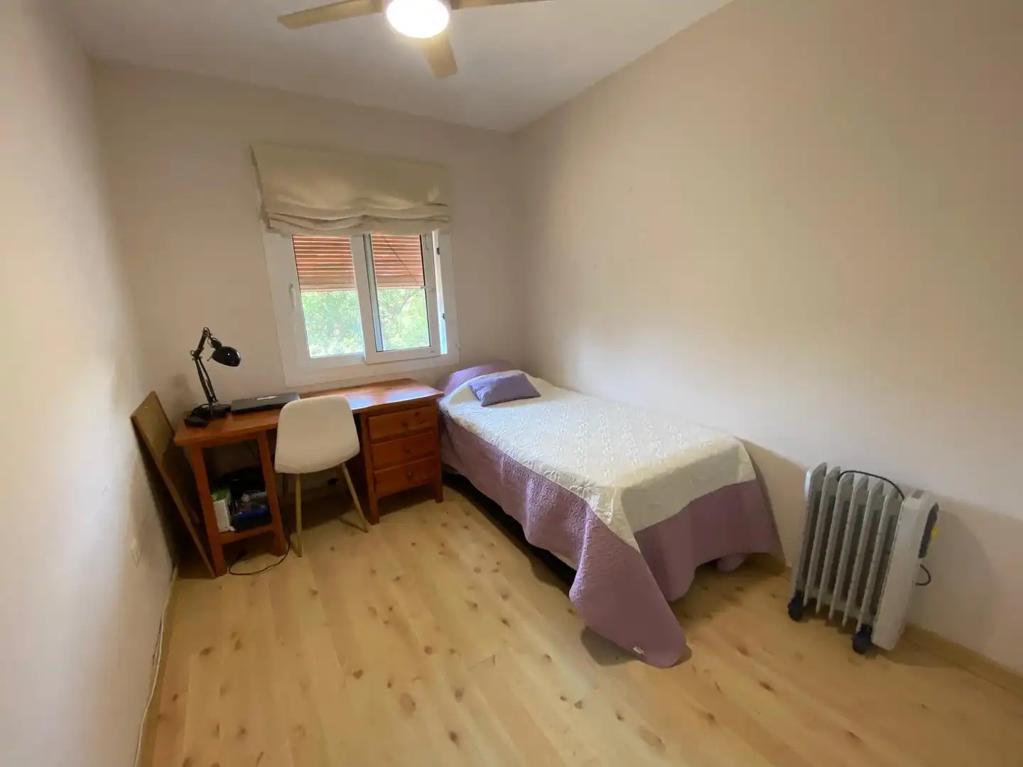 Dormitori de Casa o xalet en venda en Los Barrios amb Jardí privat, Terrassa i Traster