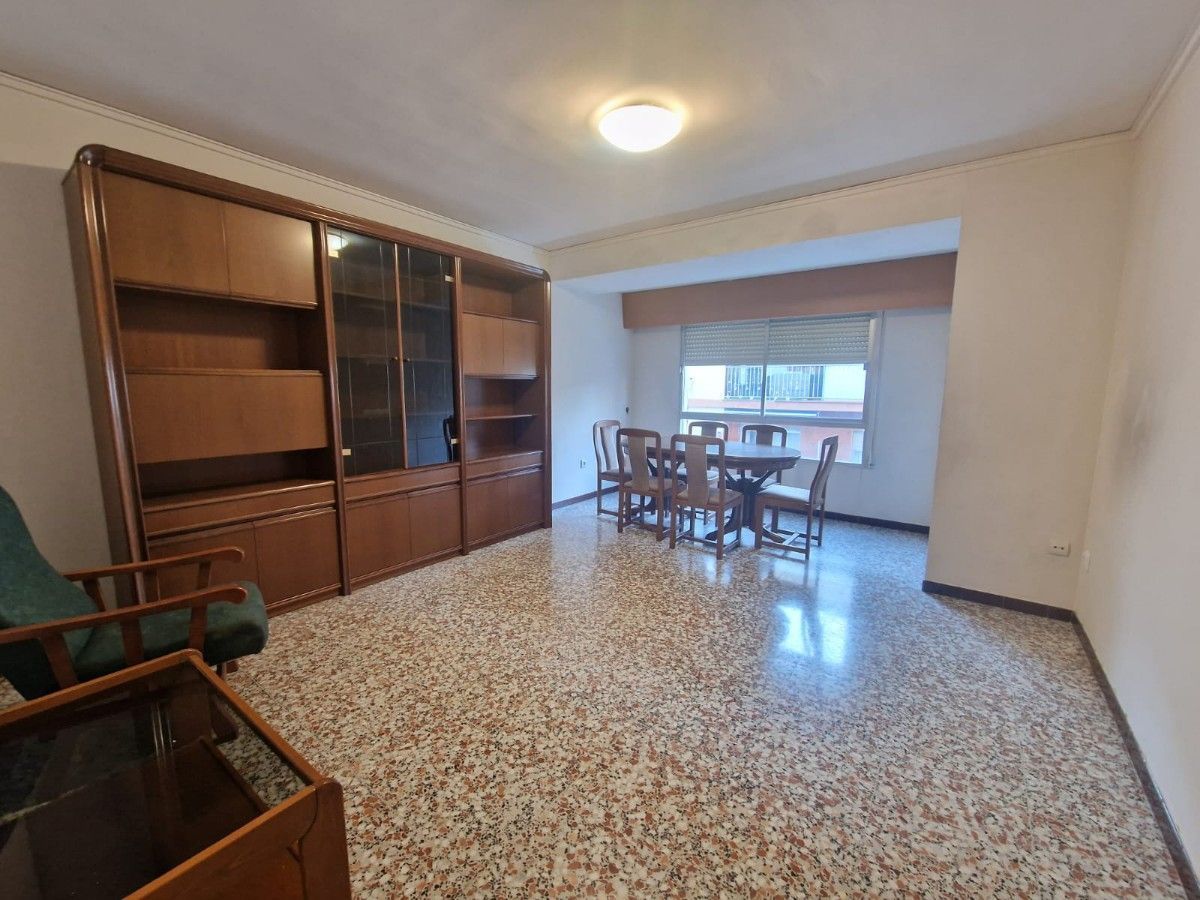 Piso en venta en Oliva pueblo