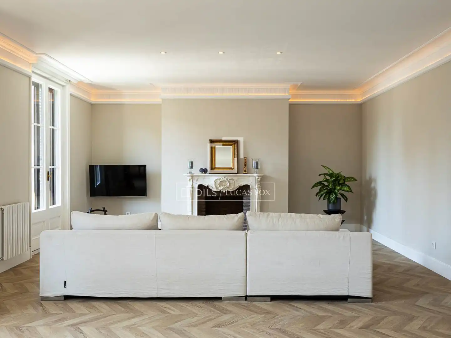 Wohnzimmer von Wohnung zum Verkauf in Barcelona mit Klimaanlage, Heizung und Parkett