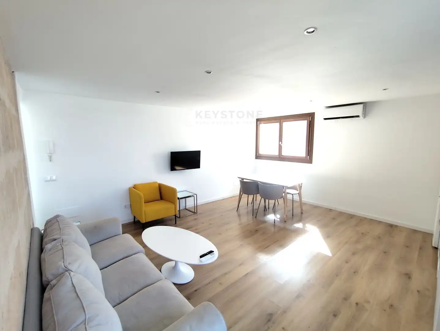 Living room of Duplexes for rent in Campanet  with Air Conditioner, Terrace and Furnished
