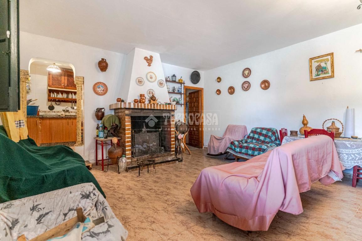Sala d'estar de Finca rústica en venda en Motril amb Jardí privat i Terrassa