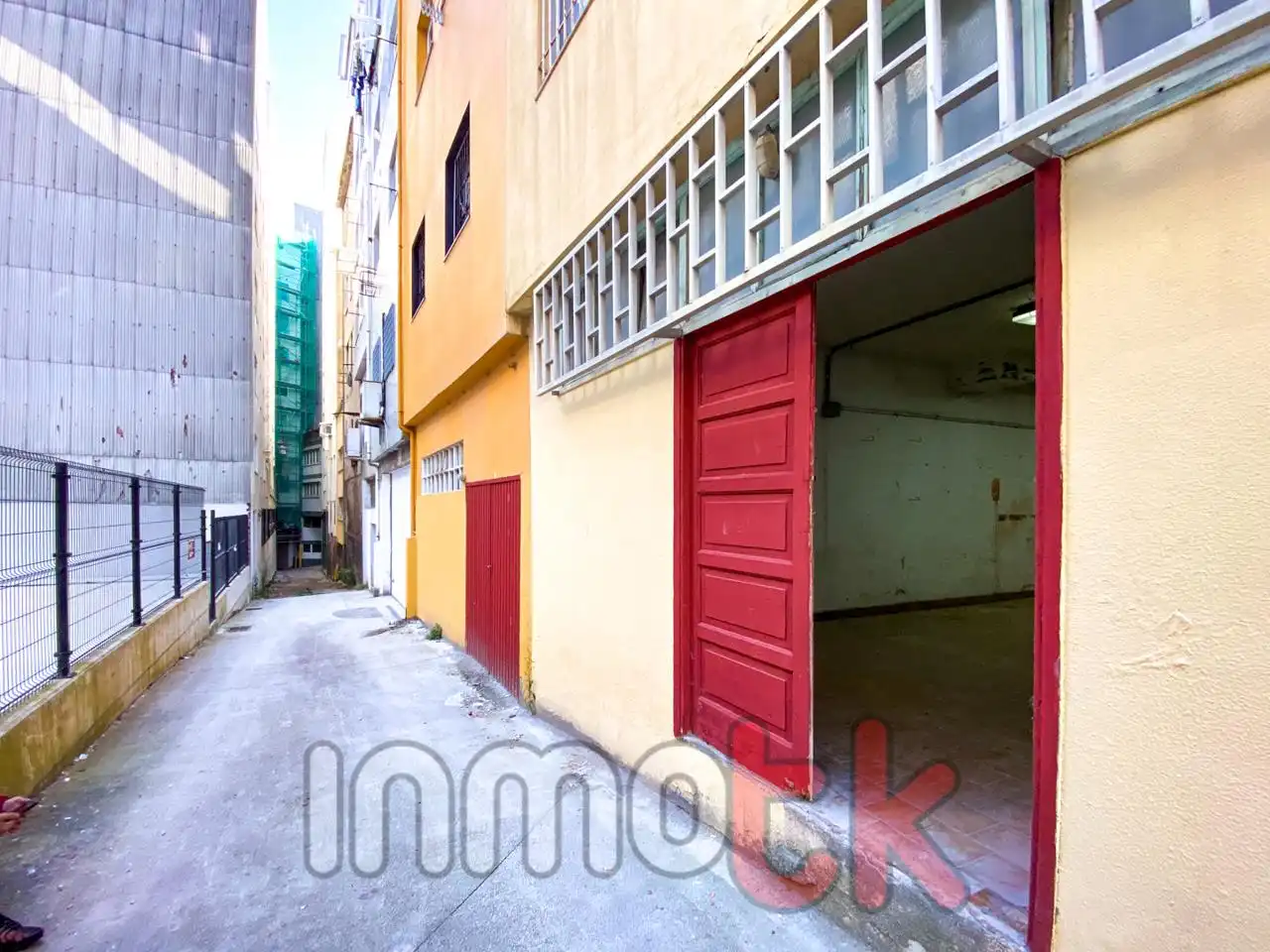Vista exterior de Local en venta en A Coruña Capital 