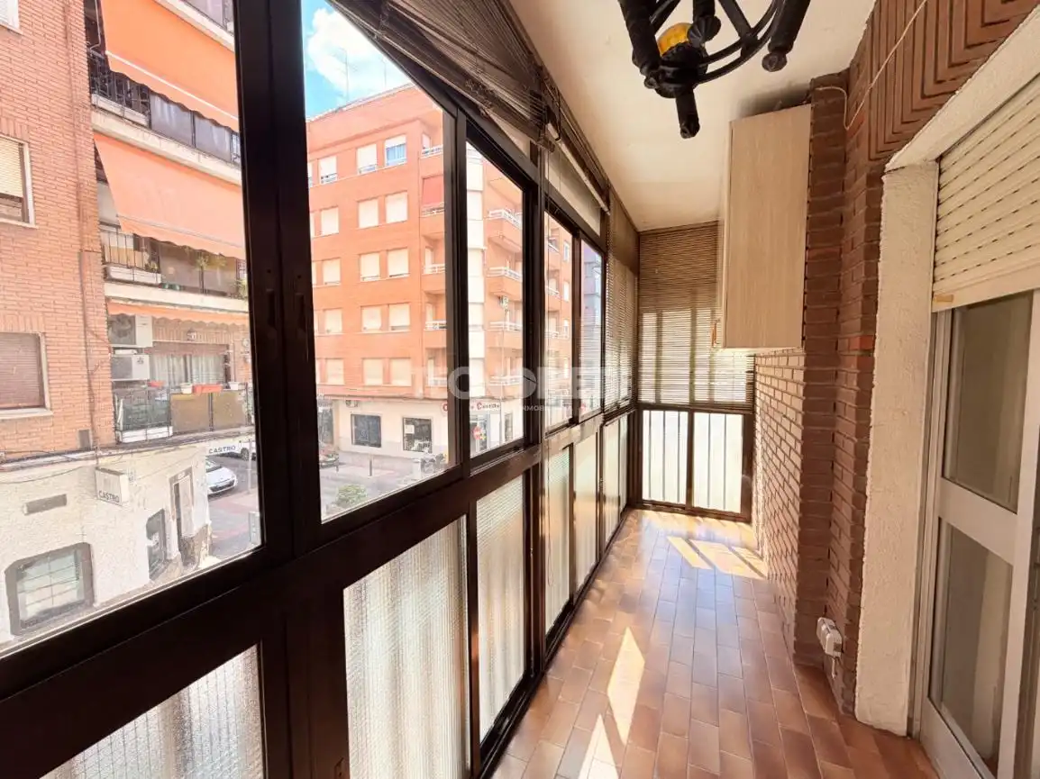 Vista exterior de Piso en venta en Talavera de la Reina con Calefacción y Terraza