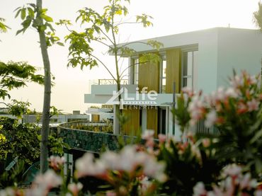 Dúplex amb piscina en venda a Calle Emilia Pardo Bazán