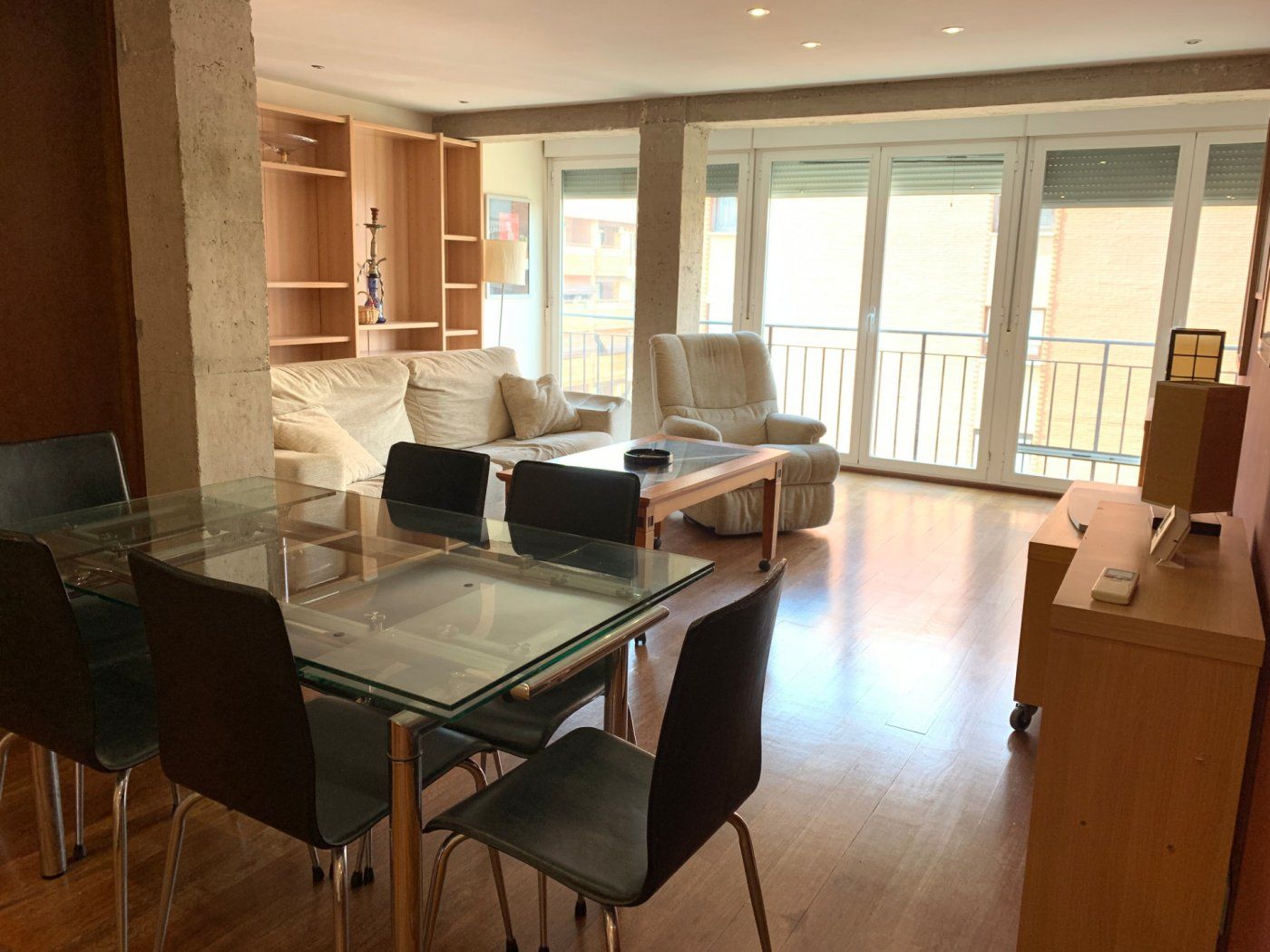 Living room of Flat to rent in  Valencia Capital  with Air Conditioner, Heating and Parquet flooring