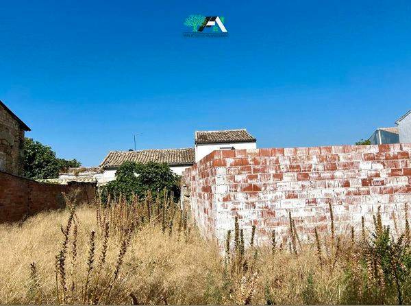 Terreno residencial en Venta en Calle Gracia en Baeza