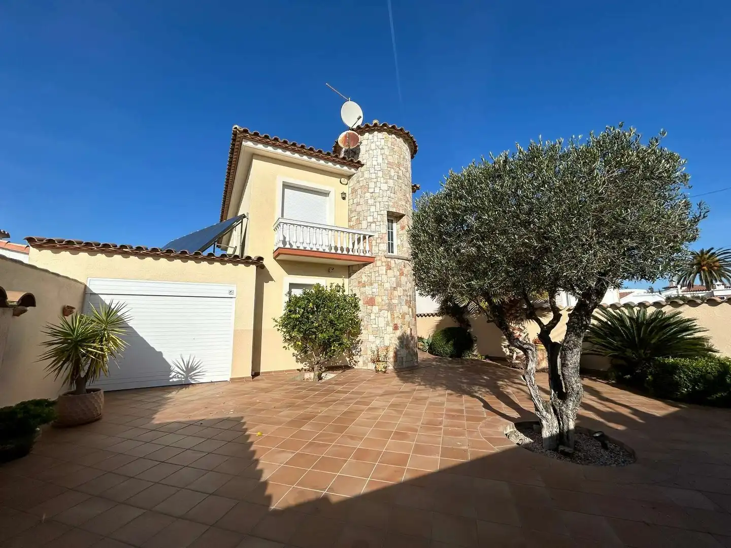 Casa con piscina in vendita a Cap Ras - Creus - Falconera, imagen 3