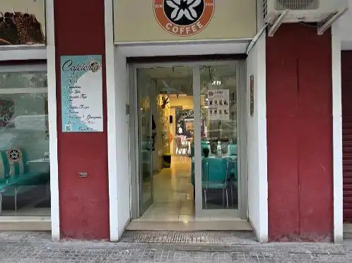 Local comercial en traspaso en Plaza la Concordia 4