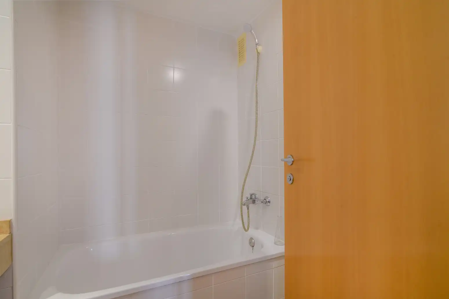 Baño de Piso en venta en Viladecans con Calefacción, Jardín privado y Parquet