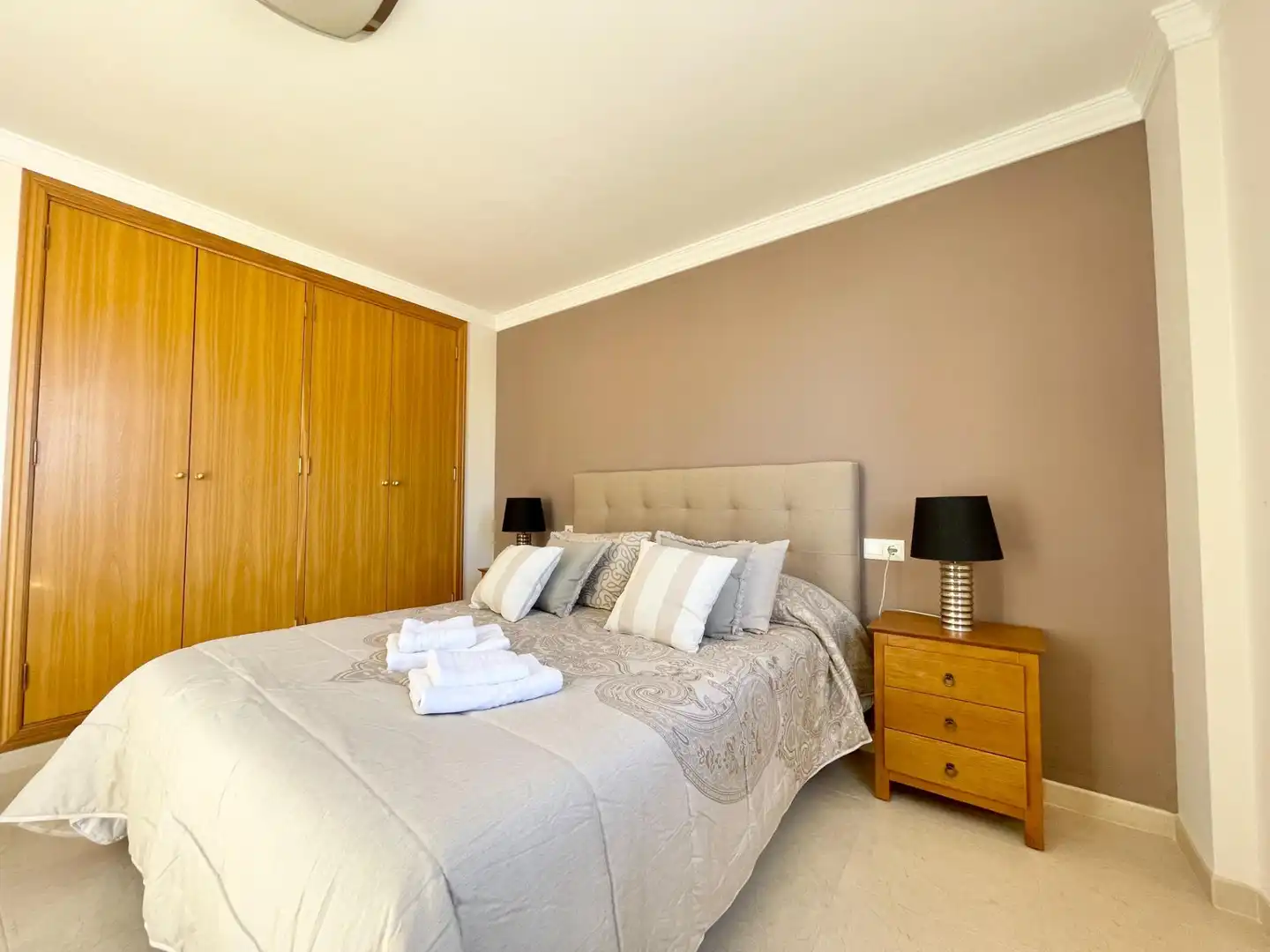 Schlafzimmer von Haus oder Chalet zum Verkauf in Llucmajor mit Klimaanlage, Privatgarten und Balkon