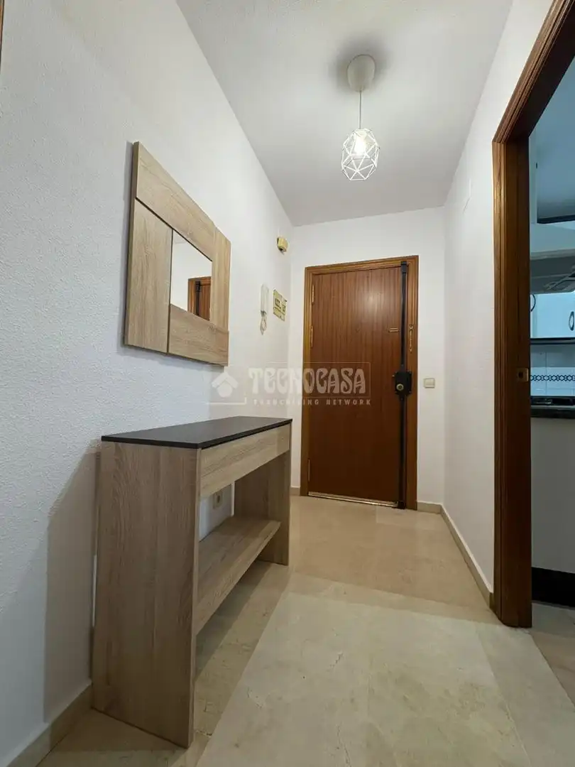 Schlafzimmer von Wohnung zur Miete in Sevilla mit Klimaanlage, Möbliert und Balkon