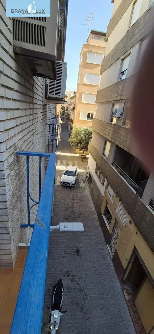 Exterior view of Flat for rent in Granada  with Heating, Furnished and Balcony