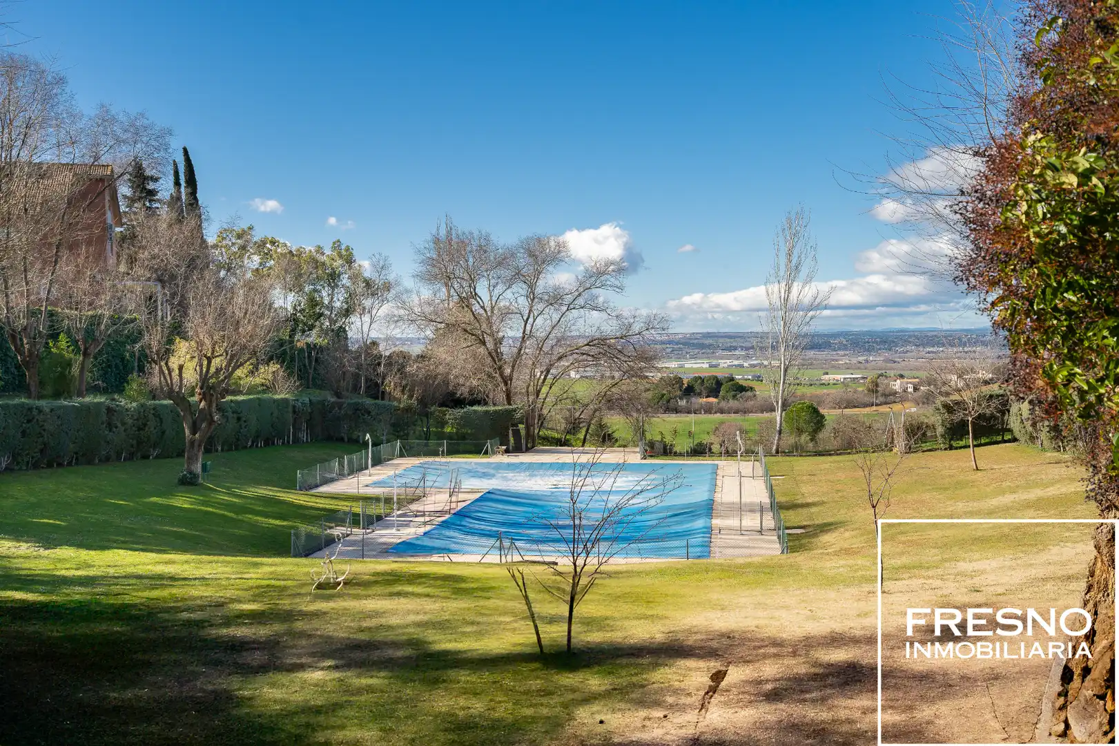 Swimming pool of Houses for sale in Algete