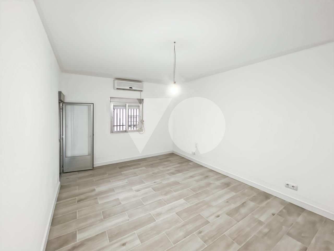 Dormitori de Planta baixa en venda en Torres de la Alameda amb Aire condicionat, Calefacció i Terrassa