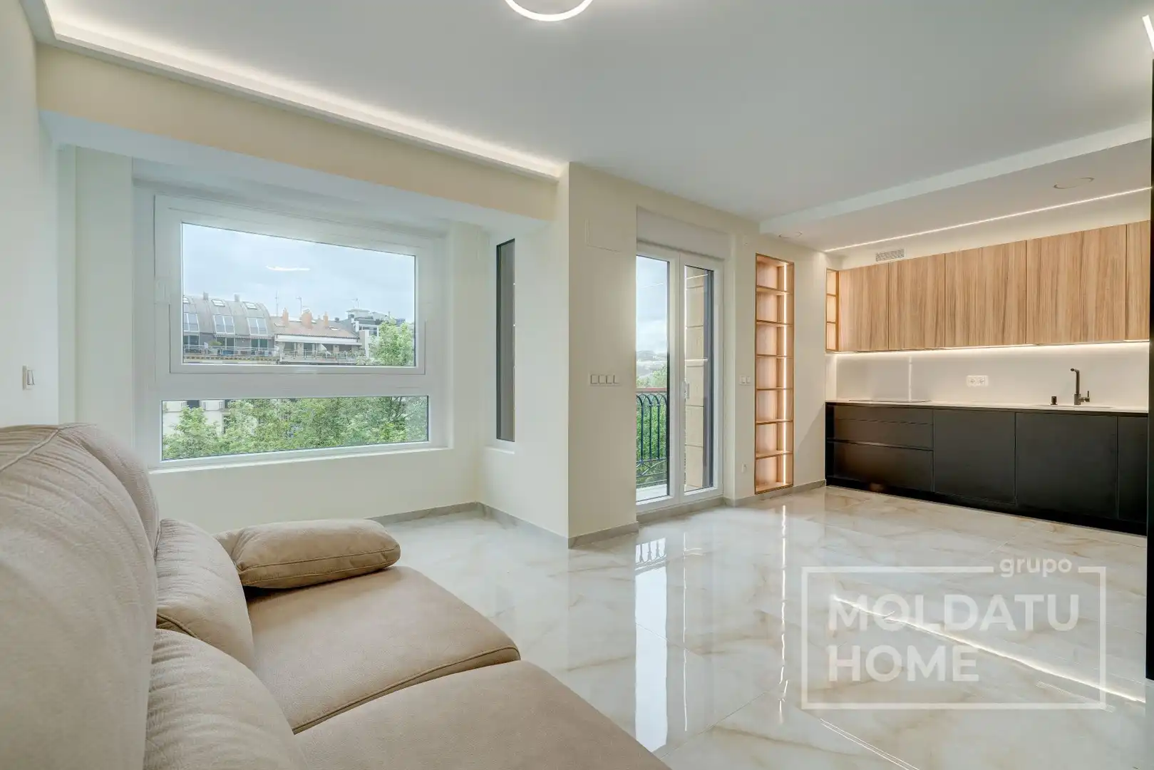 Living room of Apartments for sale in Donostia - San Sebastián   with Air Conditioner, Heating and Terrace