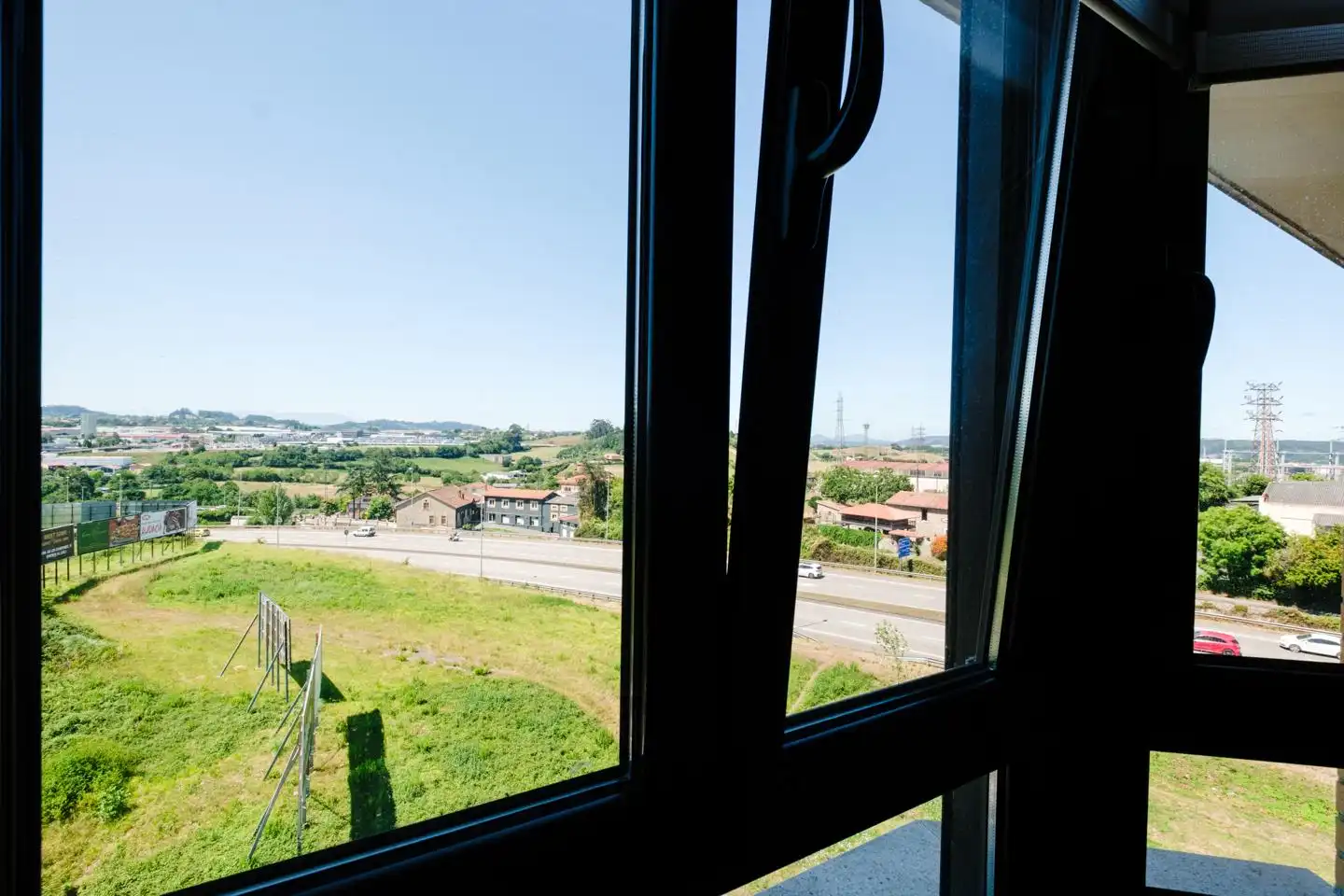 Vista exterior de Dúplex de alquiler en Gijón  con Amueblado