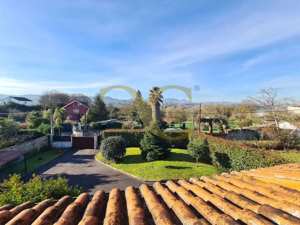 Jardín de Casa o chalet en venta en Siero con Calefacción, Terraza y Trastero