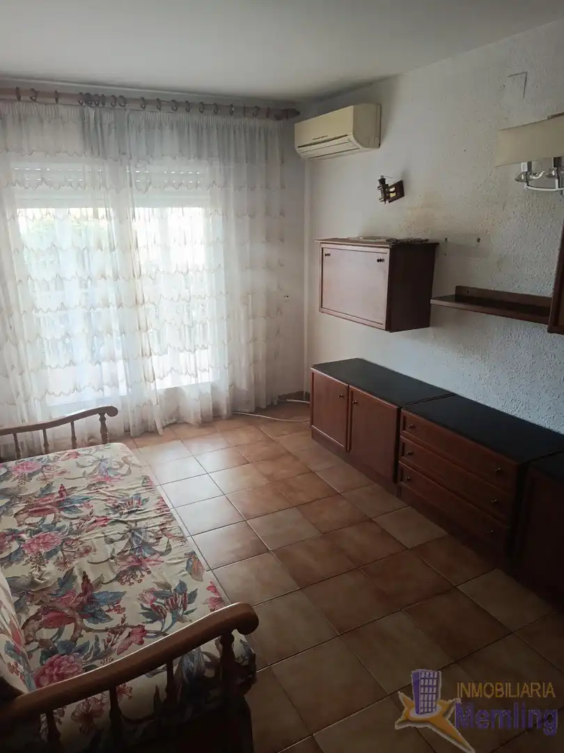 Sala d'estar de Apartament en venda en Cambrils amb Calefacció, Terrassa i Moblat