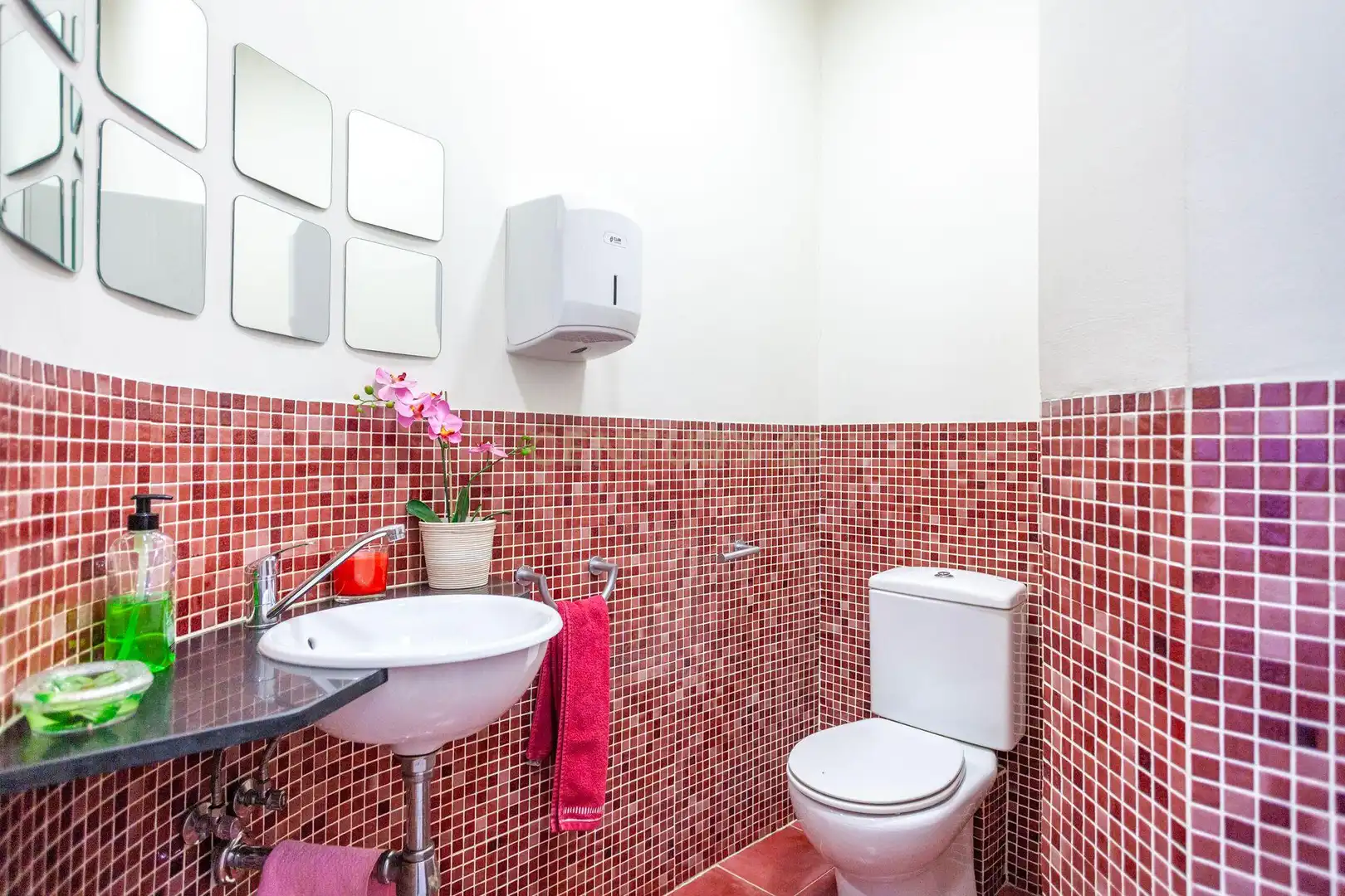 Baño de Local en traspaso en Badalona