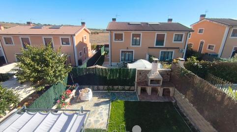 Foto 2 de Casa o xalet en venda a Calle Garnacha, Fuensaldaña, Valladolid