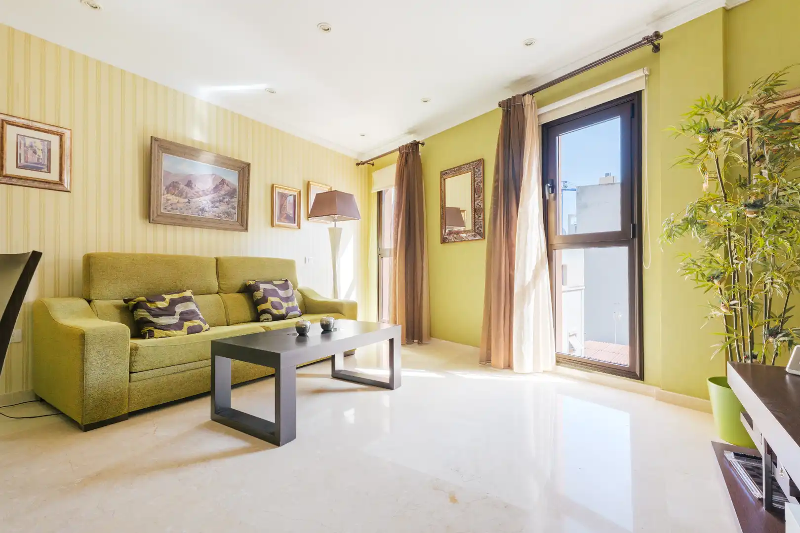 Sala de estar de Piso en venta en Santa Cruz de Tenerife con Trastero, Amueblado y Horno