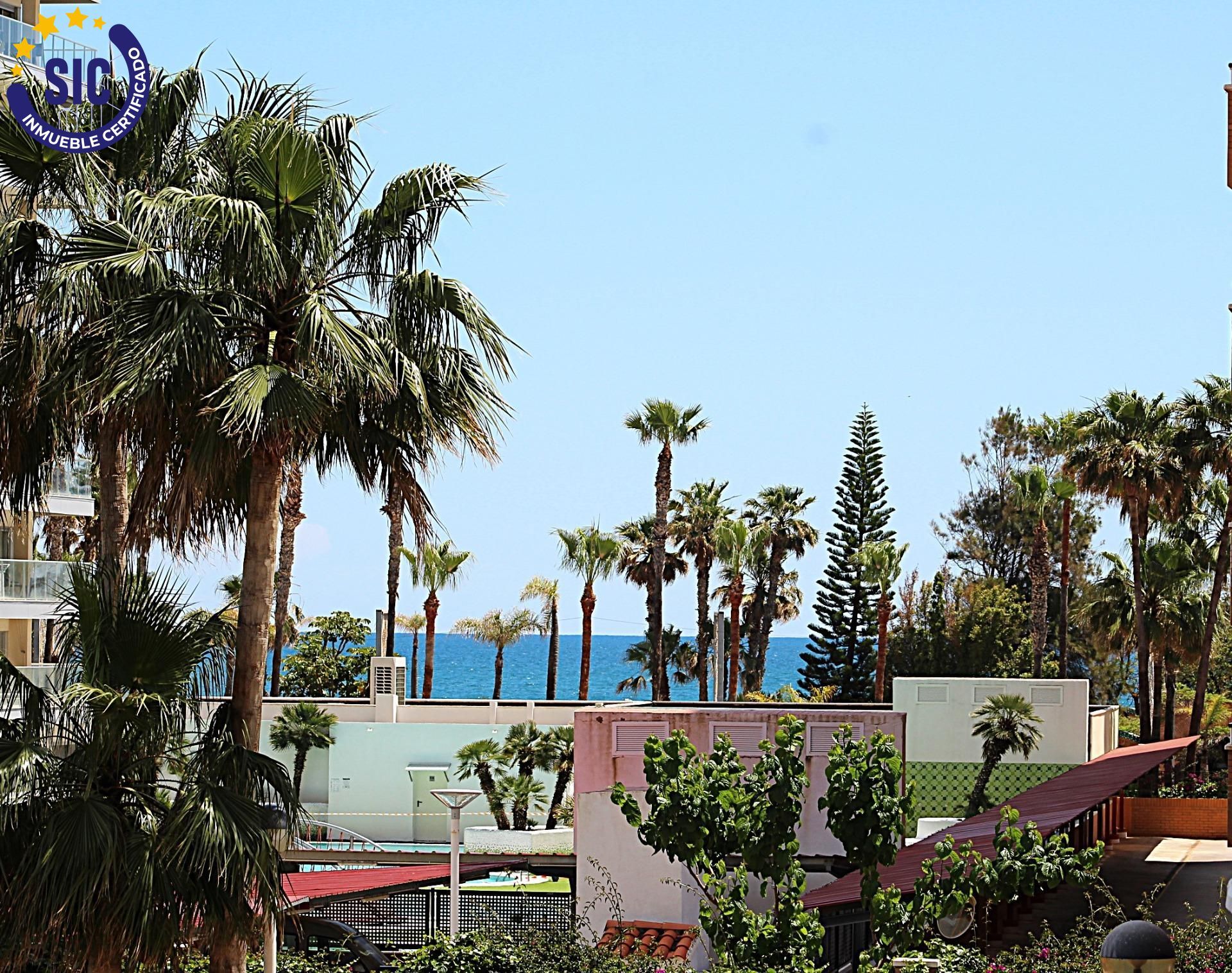 Vista exterior de Apartament en venda en Oropesa del Mar / Orpesa amb Jardí privat, Terrassa i Piscina comunitària