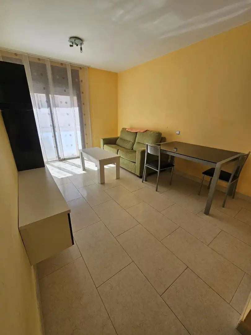 Flat for rent in Carrer de Josep Anselm Clavé, 2, Centre Vila