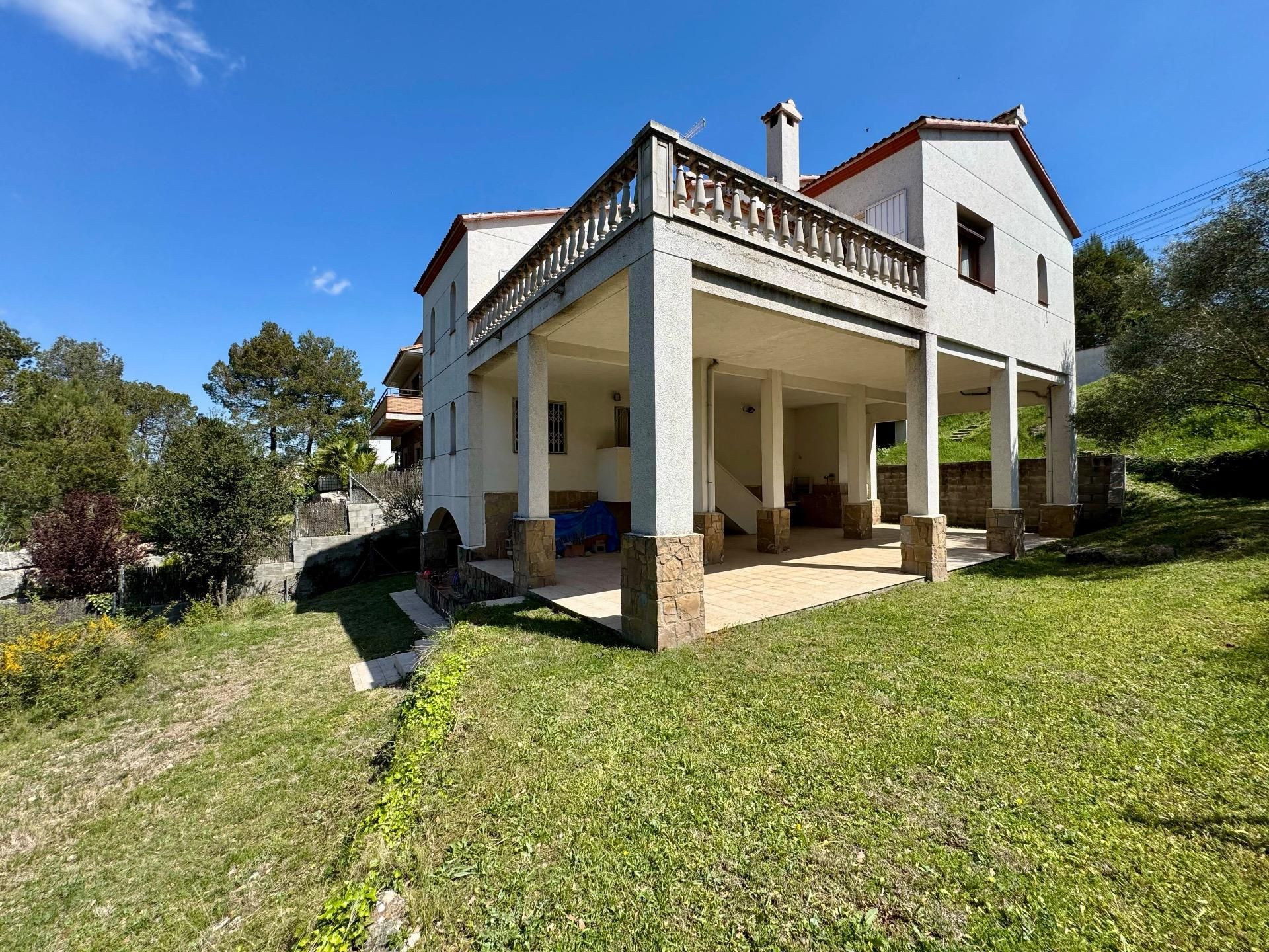 Exterior view of House or chalet for sale in Castellbell i el Vilar  with Private garden, Terrace and Storage room