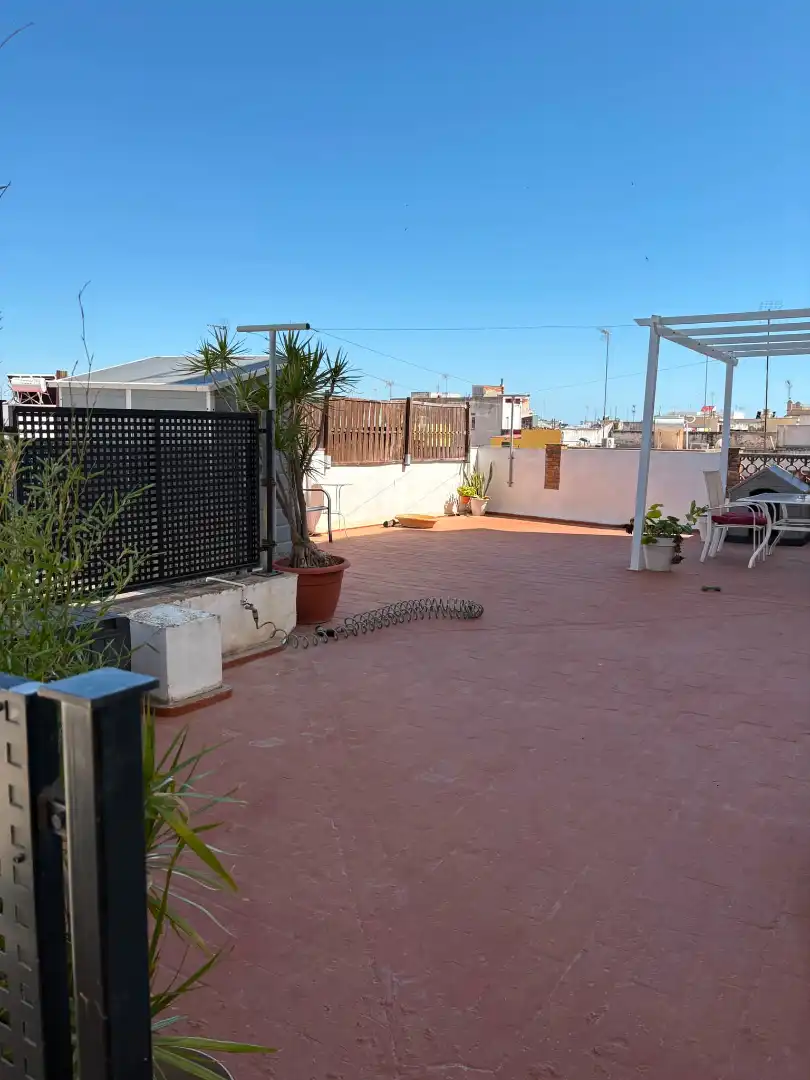Appartamento con terrazza in vendita a Centro