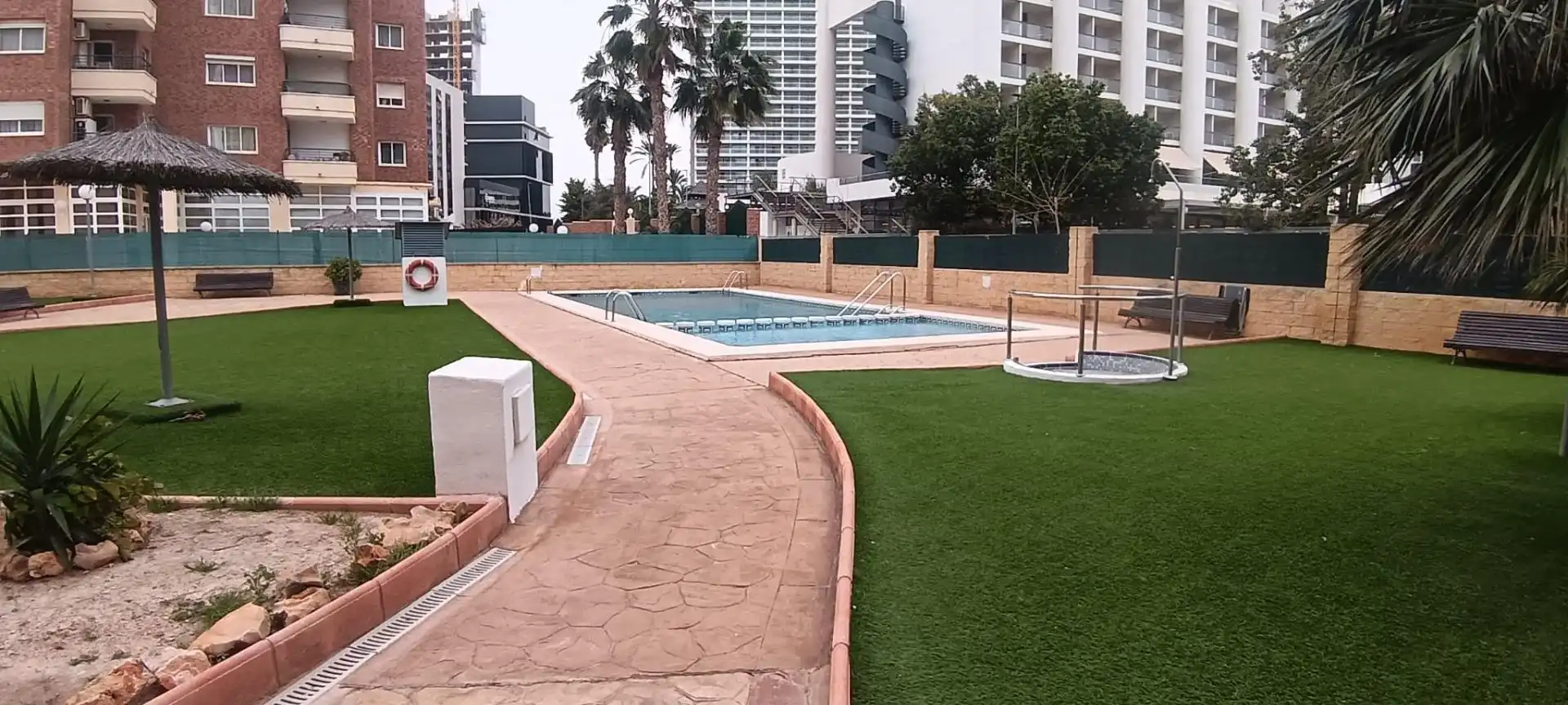 Piscina de Apartamento en venta en Benidorm con Aire acondicionado, Calefacción y Terraza
