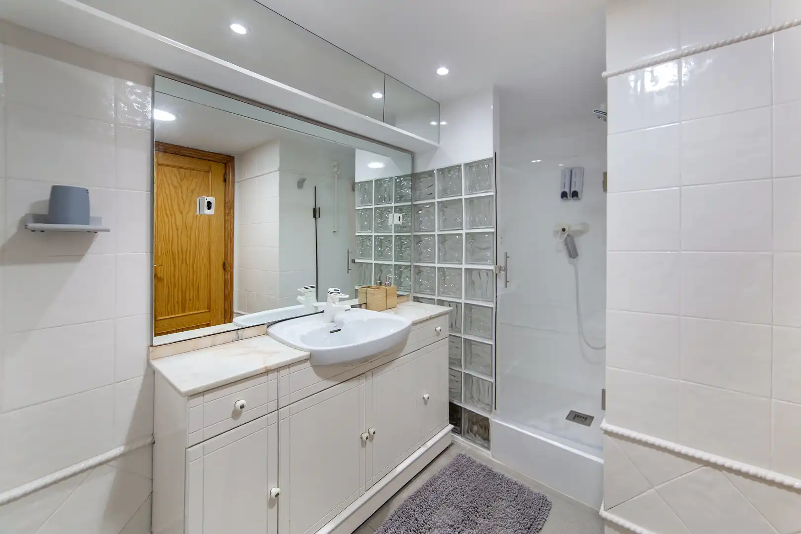 Baño de Piso en venta en Valencia con Aire acondicionado, Calefacción y Parquet