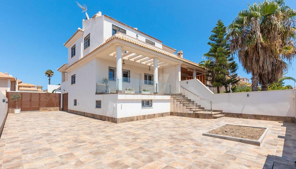 Foto 1 de Casa adosada en venda a Avenida del Sur, Aguas Nuevas, Alicante