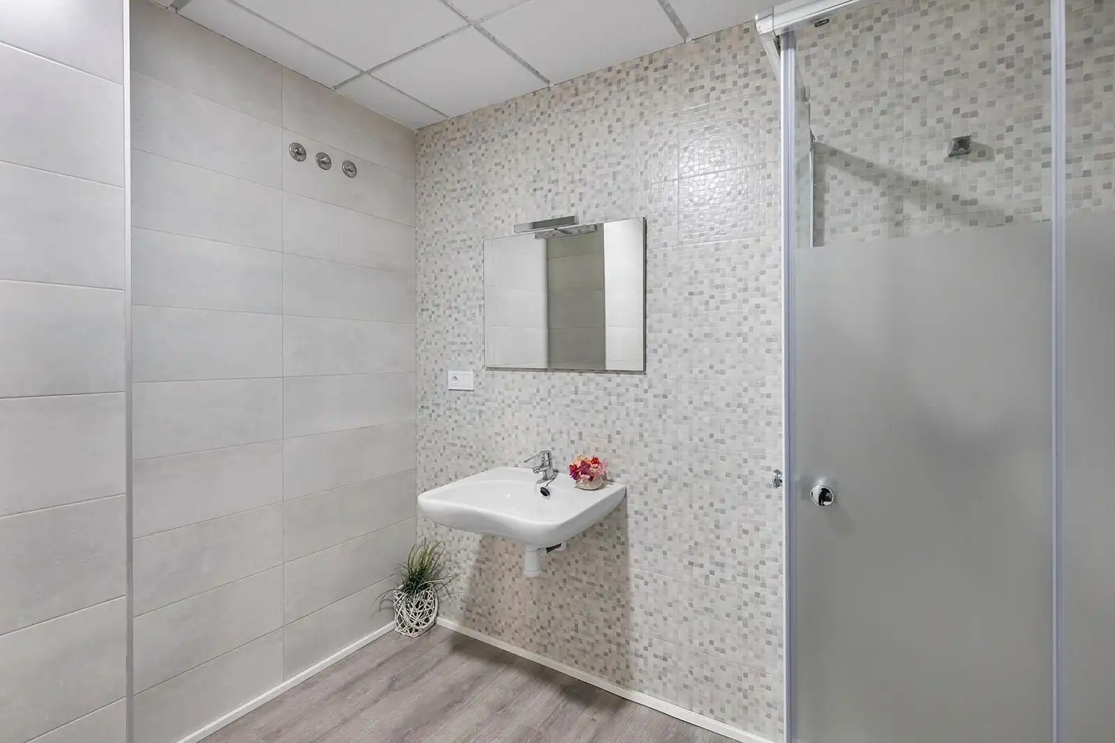 Badezimmer von Geschaftsraum zum Verkauf in Torrevieja mit Klimaanlage