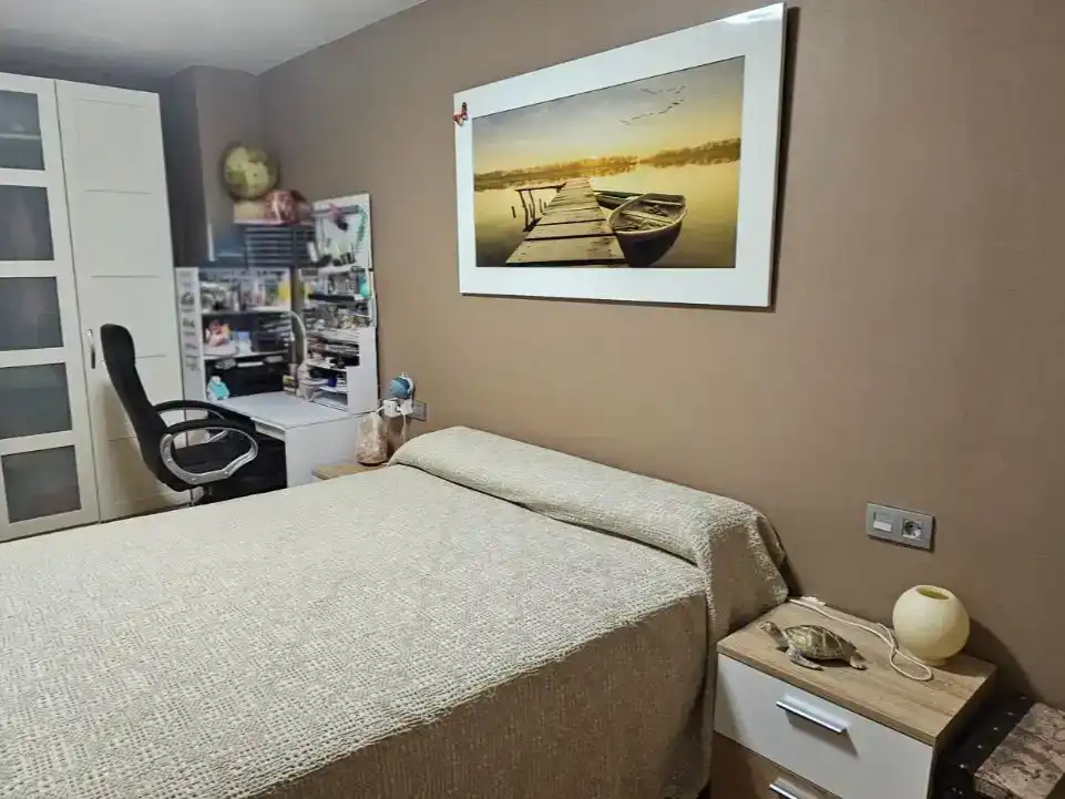 Bedroom of Flat for sale in Huarte / Uharte, Navarra