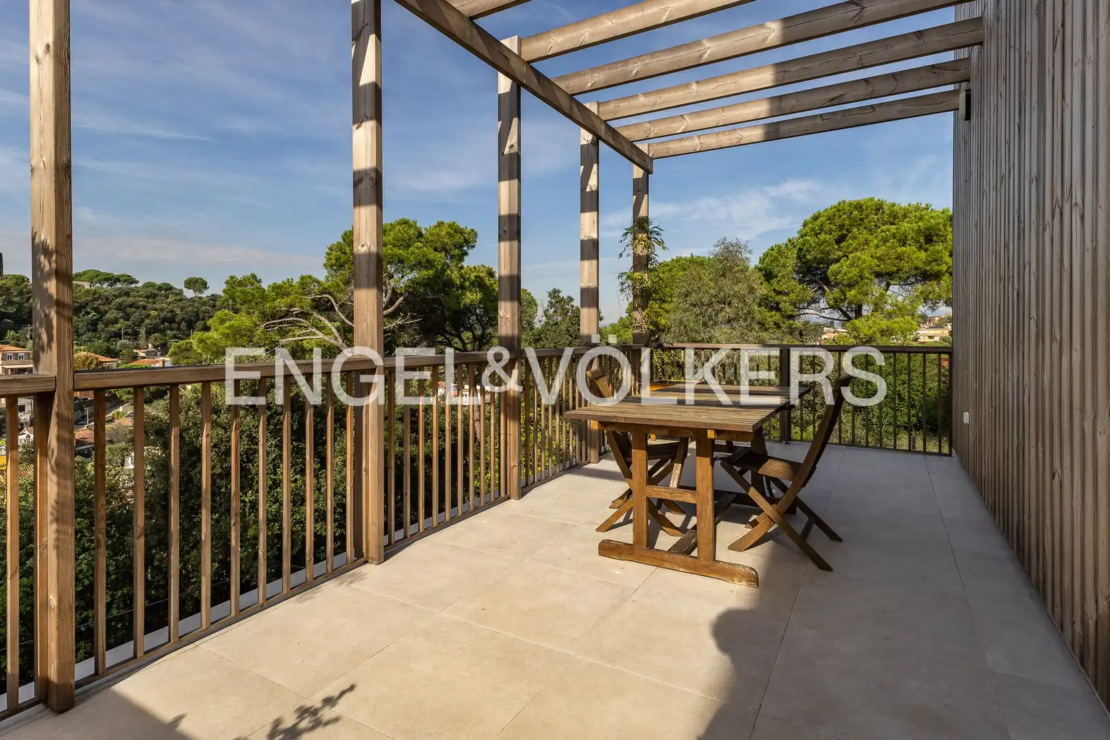 Terrassa de Casa o xalet en venda en La Floresta