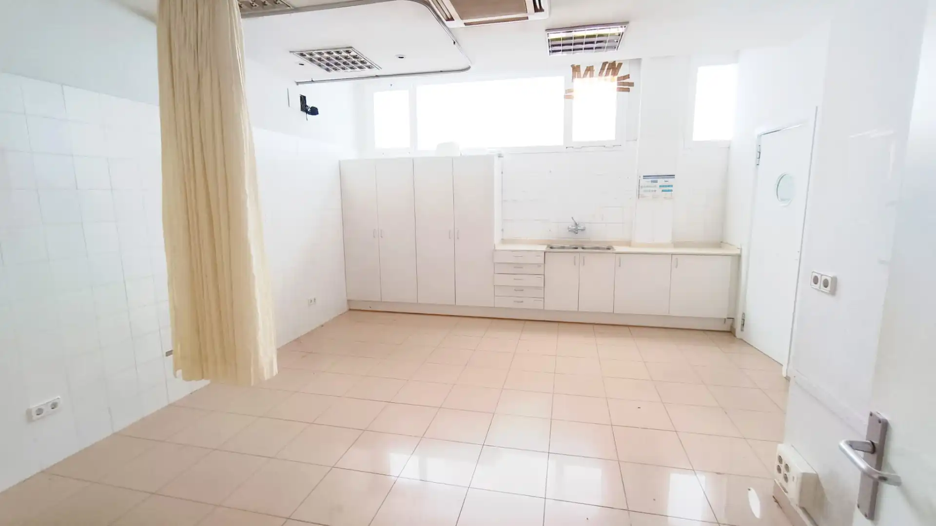 Local comercial en venda a Avinguda de Sant Salvador, imagen 24