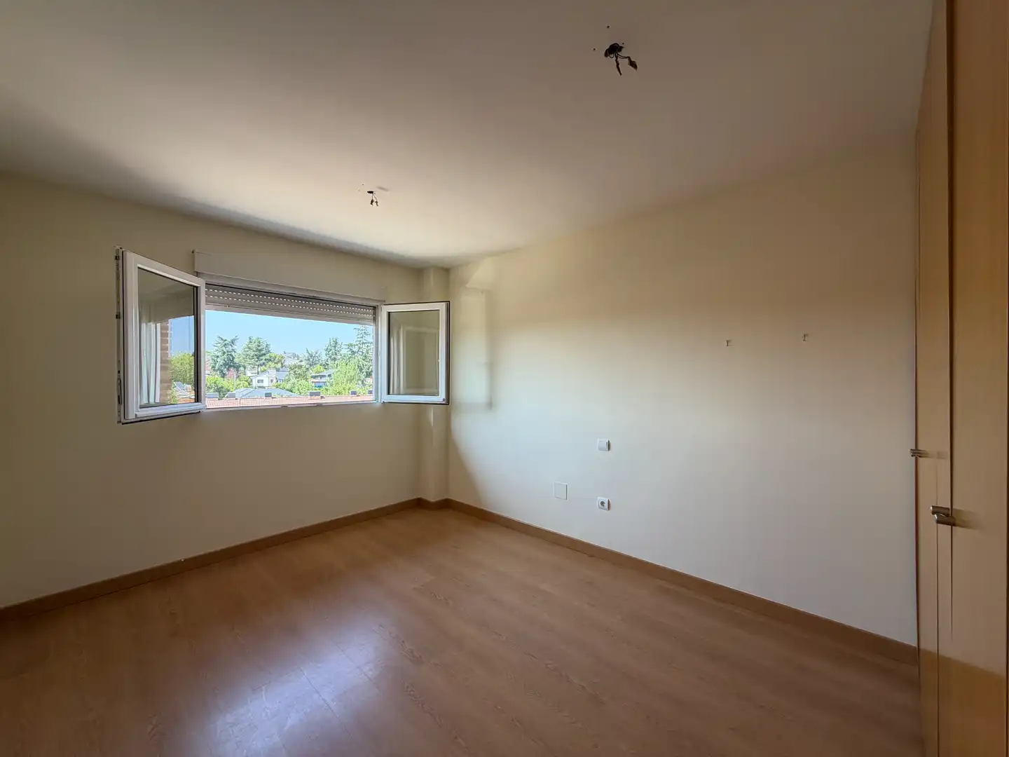 Habitación de Casa o chalet en venta en Colmenar Viejo con Calefacción, Jardín privado y Terraza