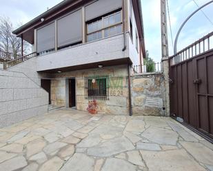 Vista exterior de Casa o xalet de lloguer en Barbadás amb Calefacció