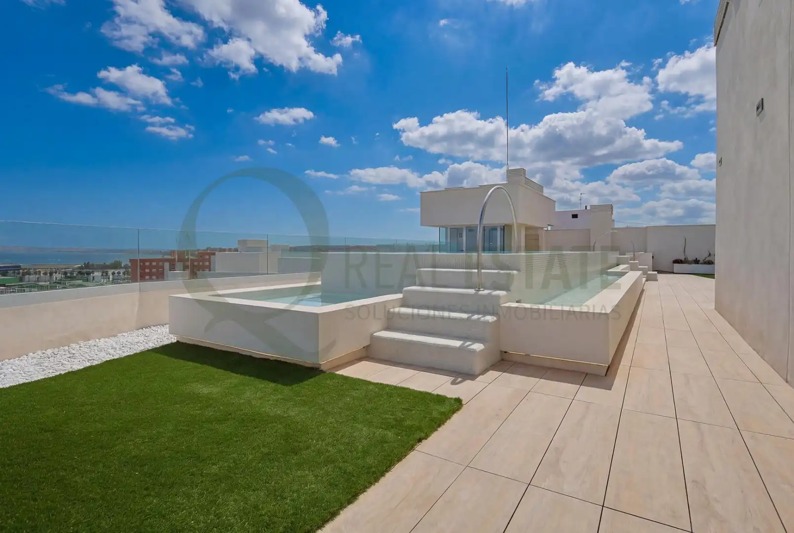 Terrasse von Wohnung zum Verkauf in Alicante / Alacant mit Klimaanlage, Terrasse und Abstellraum