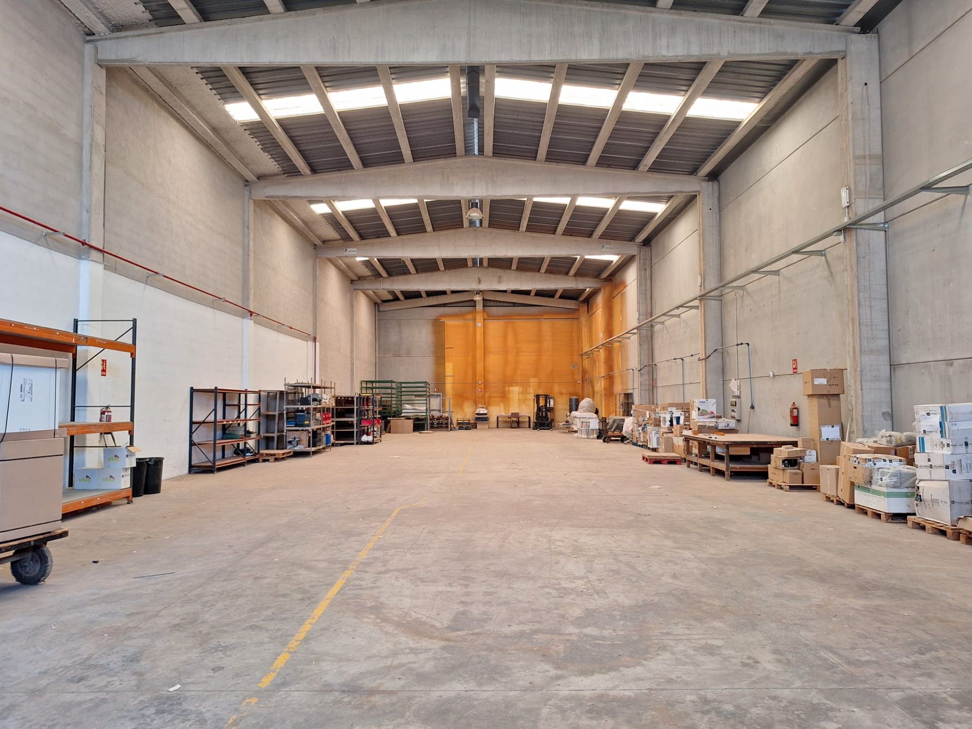 Industrial buildings to rent in El Puig de Santa Maria