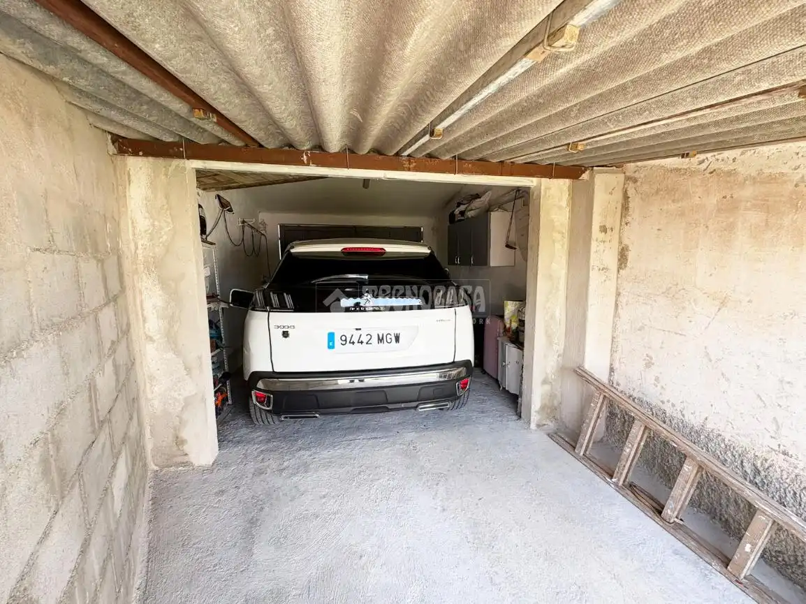Aparcament de Casa o xalet en venda en Zaragoza amb Aire condicionat i Piscina