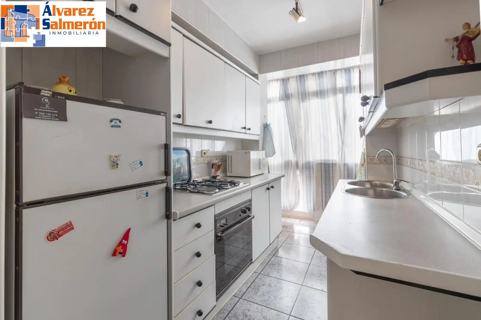 Kitchen of Flat for sale in Genil