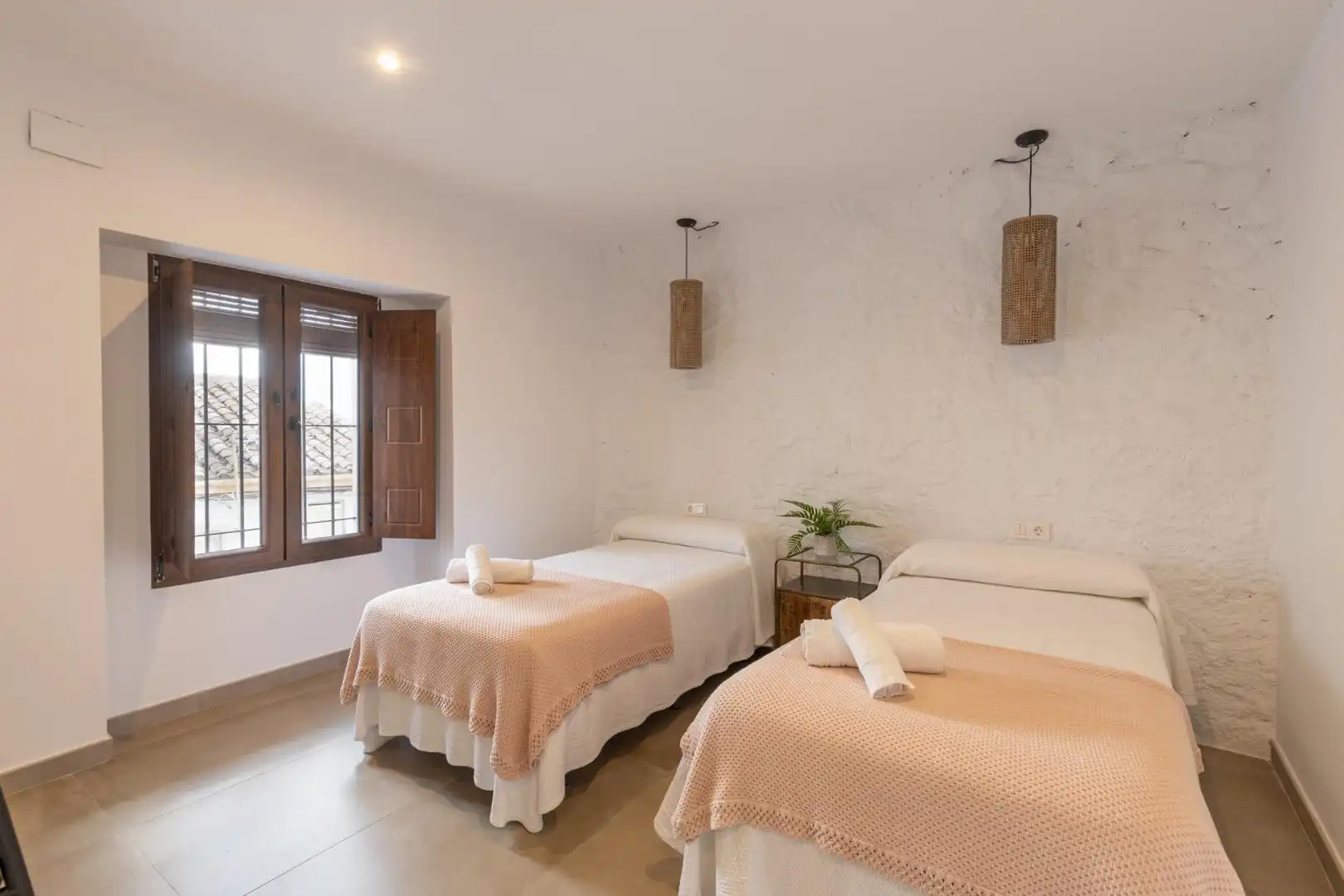 Dormitori de Casa o xalet en venda en Montefrío amb Calefacció i Terrassa