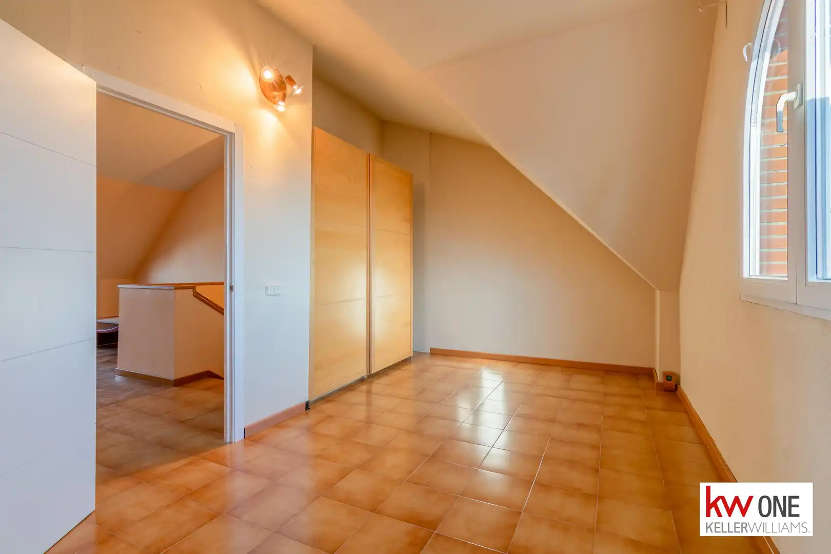 Casa adosada de alquiler en Pozuelo de Alarcón con Aire acondicionado, Calefacción y Jardín privado