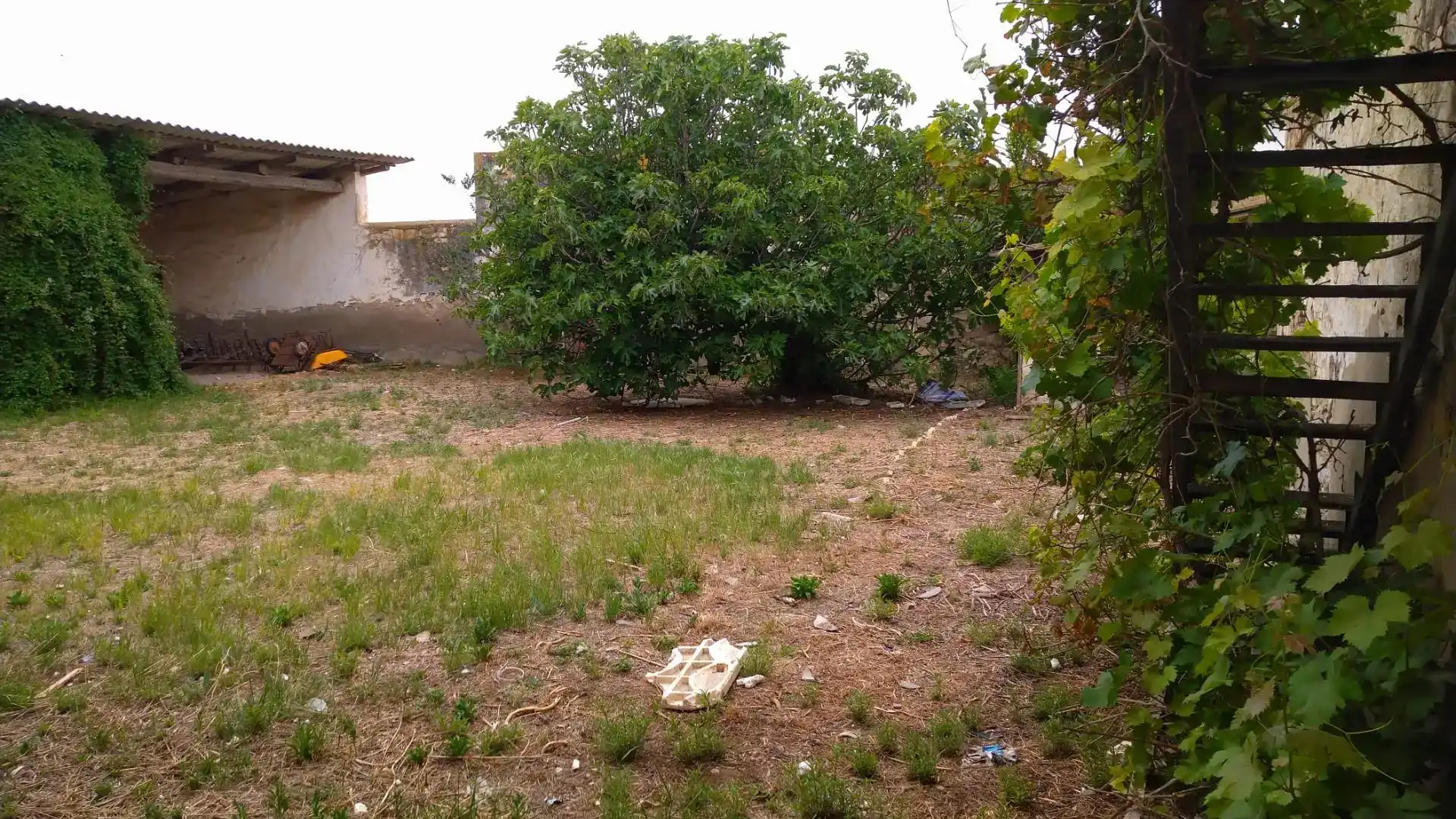 Casa adosada en venda en Cabanillas amb Balcó
